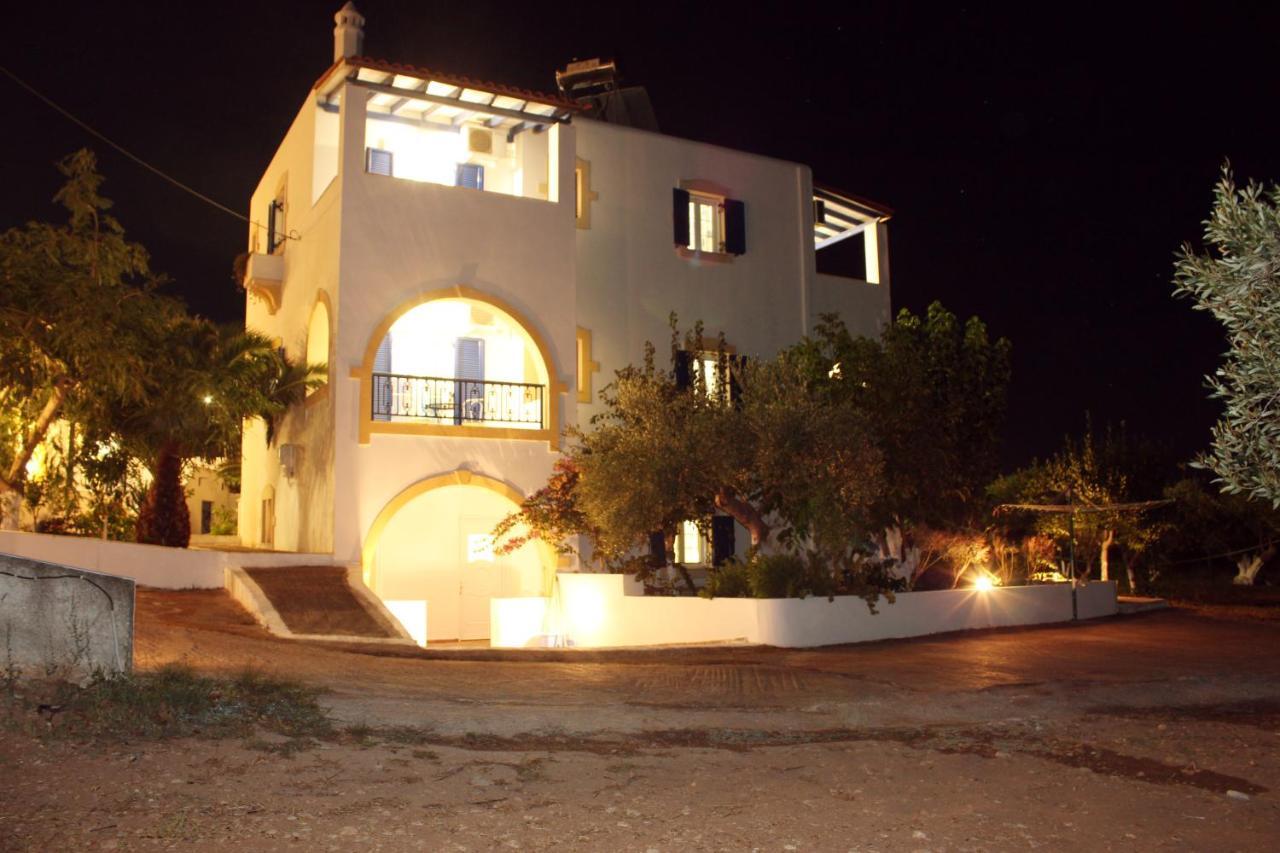 Theofilos Appartements Livadi  Dış mekan fotoğraf