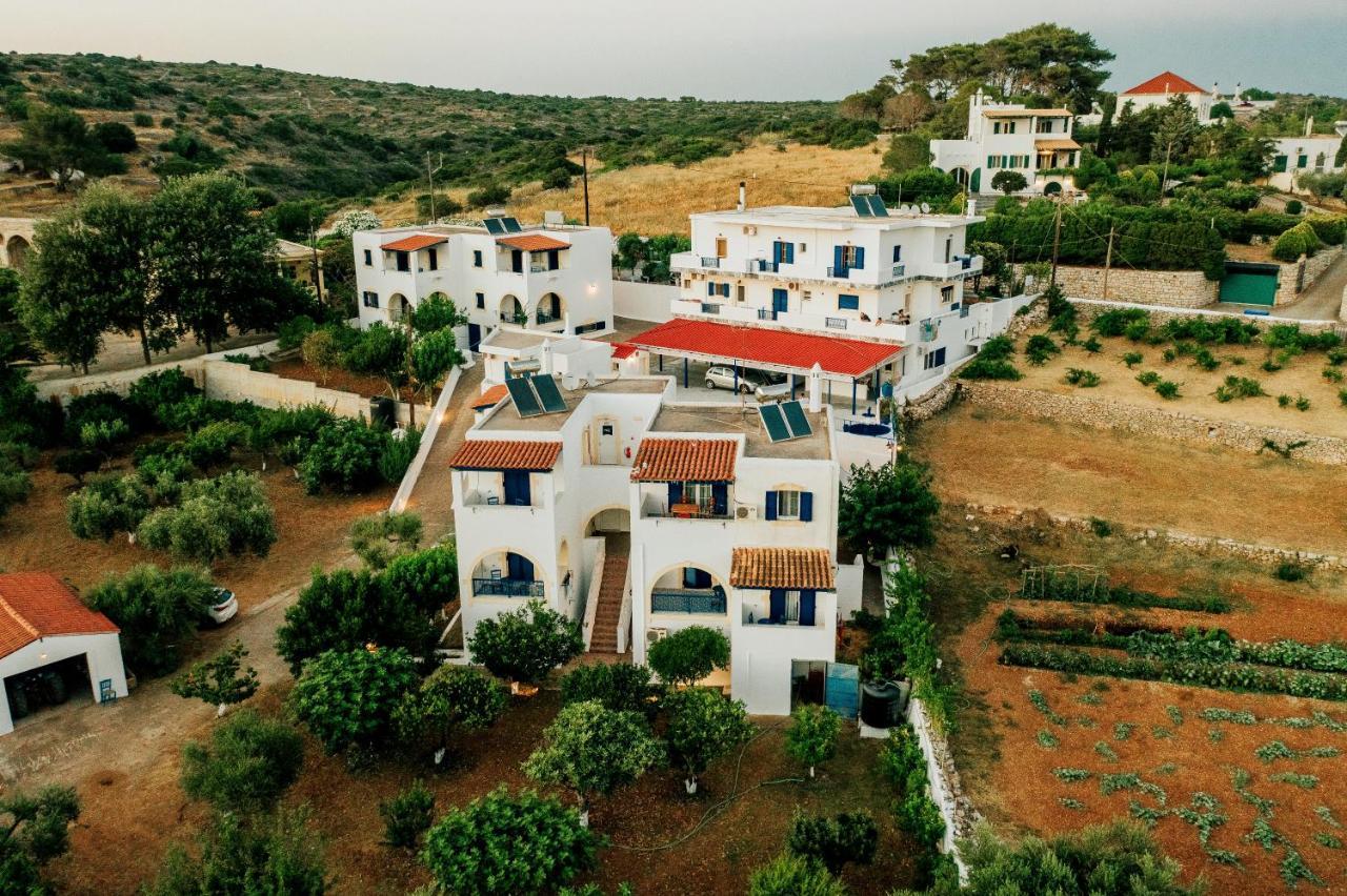 Theofilos Appartements Livadi  Dış mekan fotoğraf
