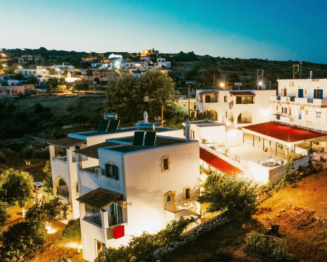 Theofilos Appartements Livadi  Dış mekan fotoğraf