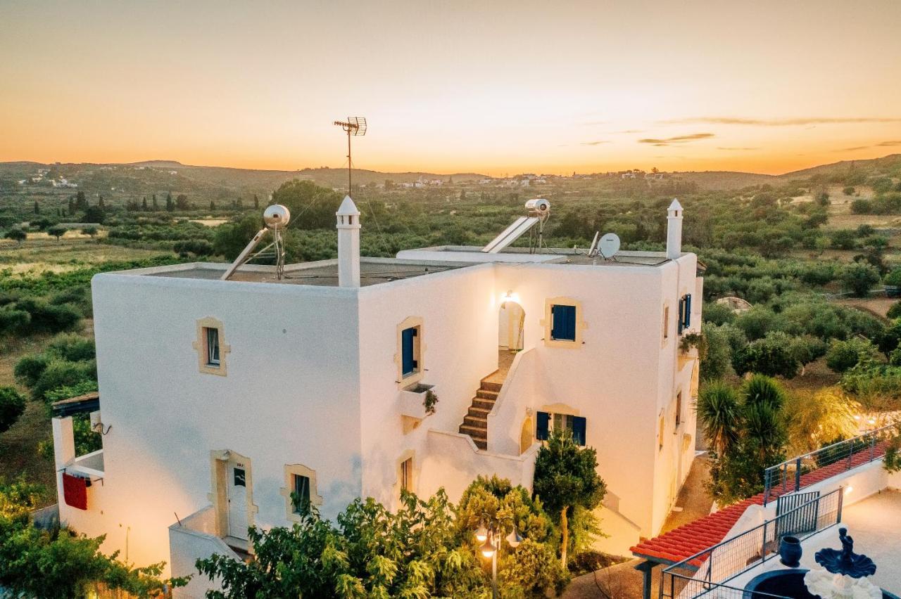 Theofilos Appartements Livadi  Dış mekan fotoğraf