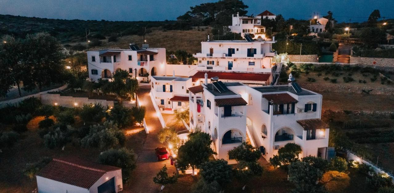 Theofilos Appartements Livadi  Dış mekan fotoğraf