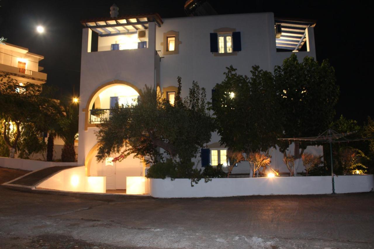 Theofilos Appartements Livadi  Dış mekan fotoğraf