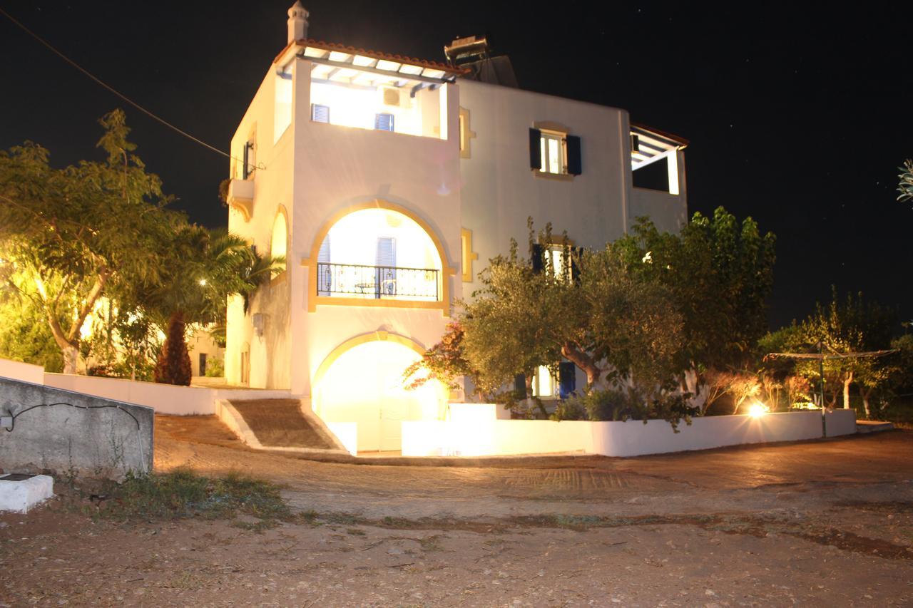 Theofilos Appartements Livadi  Dış mekan fotoğraf