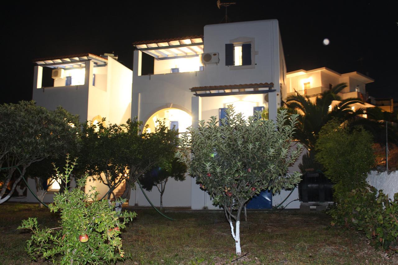 Theofilos Appartements Livadi  Dış mekan fotoğraf